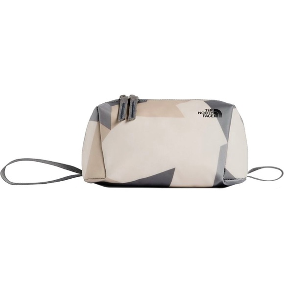 stratoliner toiletry kit